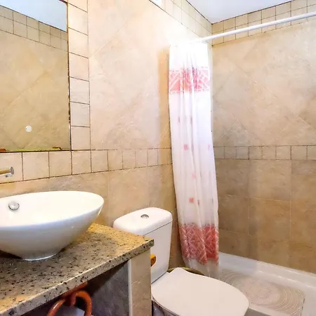 Lejlighed Charming In With Shared Pool - 55 Sqm *