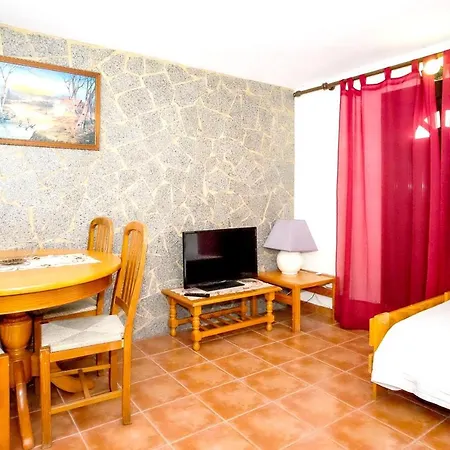 Charming In With Shared Pool - 55 Sqm *